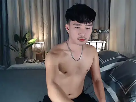 Snapshot of cute_richard24 chatting on 11.15.25 cute richard24 online show from 11.15.25