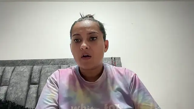 Sophia copper online show from 10.03.25