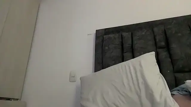 Sophia copper online show from 10.18.25