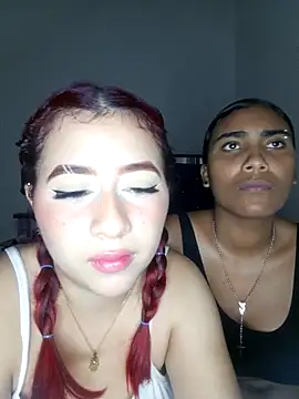 Snapshot of Chloe_Sky_love chatting on 10.17.25 Chloe Sky love online show from 10.17.25