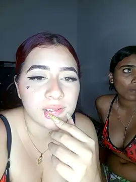 Snapshot of Chloe_Sky_love chatting on 10.22.25 Chloe Sky love online show from 10.22.25