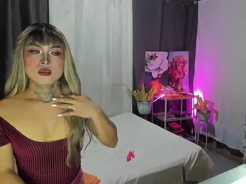 Snapshot of kimmy_slut chatting on 09.20.25 kimmy slut online show from 09.20.25