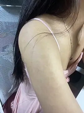 Snapshot of Mina048 chatting on 09.12.25 Mina048 online show from 09.12.25