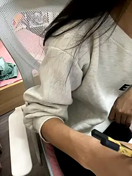 Snapshot of Mina048 chatting on 10.26.25 Mina048 online show from 10.26.25