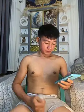 xshyboyx online show from 09.26.25