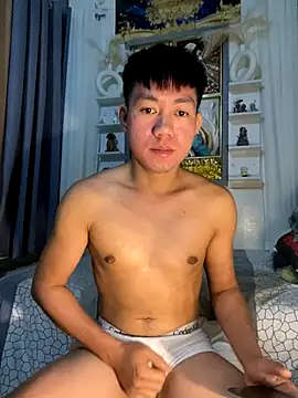 xshyboyx online show from 09.28.25