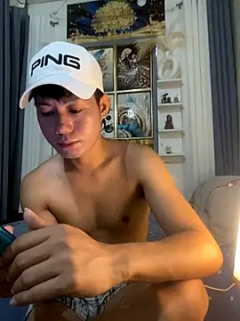 xshyboyx online show from 10.15.25