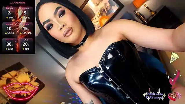 FridaHumphrey online show from 09.25.25