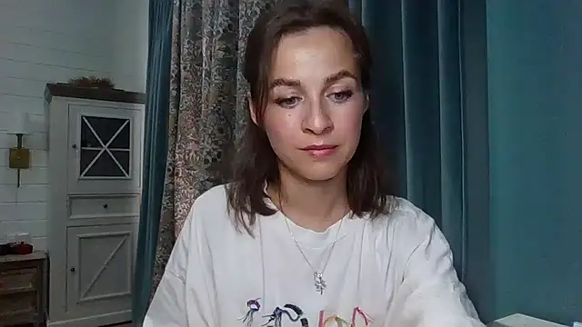 Snapshot of Wielee chatting on 09.13.25 Wielee online show from 09.13.25