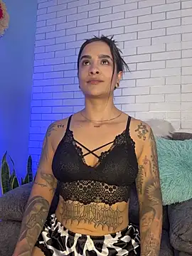 Im Fernanda online show from 10.08.25