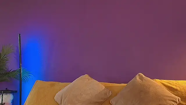 Snapshot of AnyaKim chatting on 09.25.25 AnyaKim online show from 09.25.25