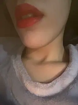 Mimisixo online show from 11.18.25