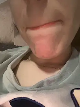 Mimisixo online show from 04.04.26