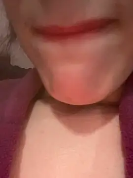 Mimisixo online show from 04.10.26