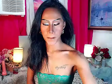 sassylatina online show from 11.20.25