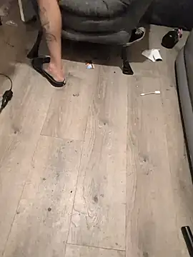 Cnutt310 online show from 12.16.25