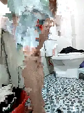 Snapshot of Ariana-Vy chatting on 10.04.25 Ariana-Vy online show from 10.04.25