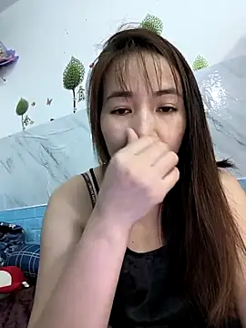 Snapshot of Ariana-Vy chatting on 10.30.25 Ariana-Vy online show from 10.30.25