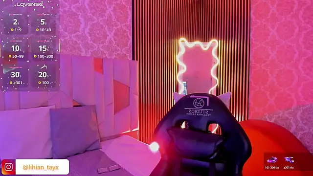 LIHIAN TAY online show from 11.04.25