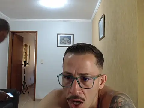 Snapshot of campari800 chatting on 01.13.26 campari800 online show from 01.13.26