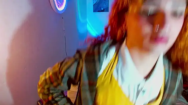 meghan devil  online show from 11.05.25