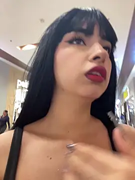 Snapshot of RosseMelody chatting on 10.15.25 RosseMelody online show from 10.15.25