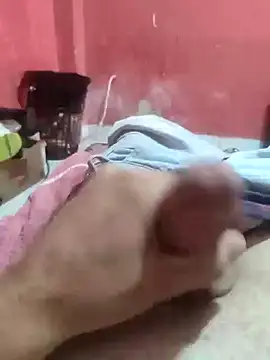 Snapshot of victor1573 chatting on 09.19.25 victor1573 online show from 09.19.25