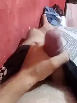 Snapshot of victor1573 chatting on 09.22.25 victor1573 online show from 09.22.25