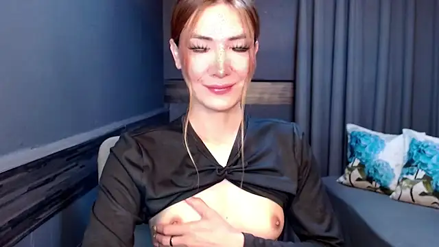 Snapshot of xFuckingMarga chatting on 10.01.25 xFuckingMarga online show from 10.01.25