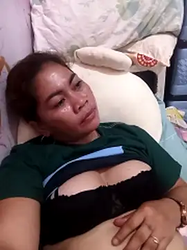 sexybitch 02 online show from 04.04.26