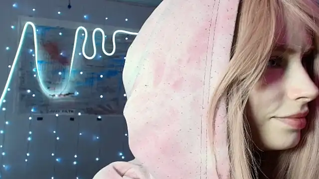 PieraMarch online show from 10.03.25