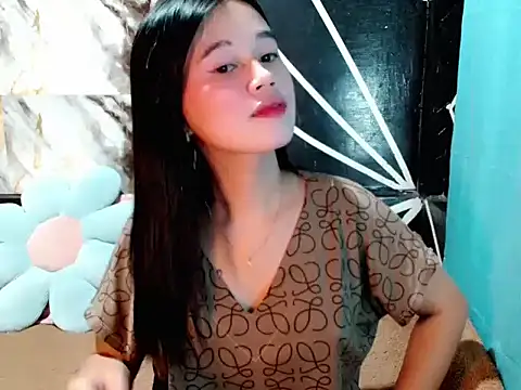 Snapshot of urgirl_mikah chatting on 07.12.26 urgirl mikah online show from 07.12.26