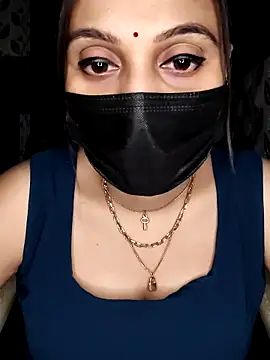 Snapshot of Horny_Shalu chatting on 09.27.25 Horny Shalu online show from 09.27.25