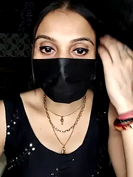 Snapshot of Horny_Shalu chatting on 09.28.25 Horny Shalu online show from 09.28.25