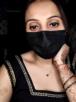 Snapshot of Horny_Shalu chatting on 10.14.25 Horny Shalu online show from 10.14.25