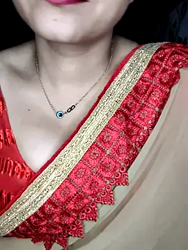 Snapshot of Horny_Shalu chatting on 10.29.25 Horny Shalu online show from 10.29.25