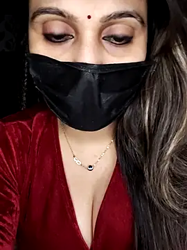 Snapshot of Horny_Shalu chatting on 11.08.25 Horny Shalu online show from 11.08.25