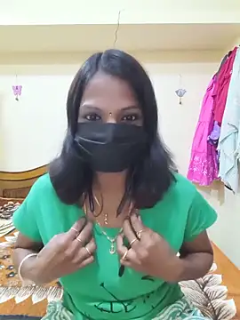 Snapshot of Tamil_Ishu chatting on 06.18.26 Tamil Ishu online show from 06.18.26