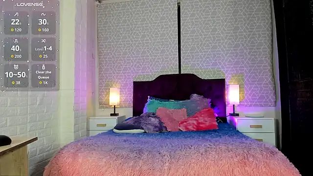 Snapshot of Zamara_Kleii chatting on 10.01.25 Zamara Kleii online show from 10.01.25