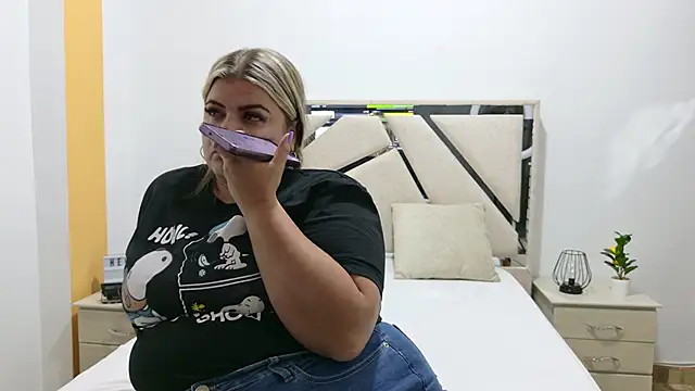 KiimBrooks online show from 02.19.26