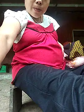 Snapshot of Rioo122 chatting on 10.06.25 Rioo122 online show from 10.06.25