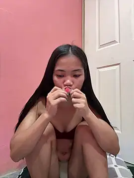 Snapshot of princess_janine chatting on 09.10.25 princess janine online show from 09.10.25