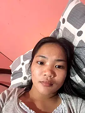 Snapshot of princess_janine chatting on 10.25.25 princess janine online show from 10.25.25