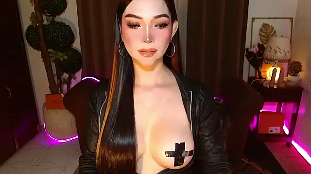 Snapshot of MouthWatering_Ayesha chatting on 02.15.26 MouthWatering Ayesha online show from 02.15.26