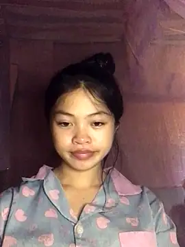 Snapshot of Thy00__ chatting on 10.08.25 Thy00 online show from 10.08.25