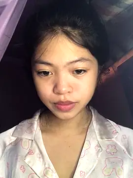 Snapshot of Thy00__ chatting on 10.12.25 Thy00 online show from 10.12.25