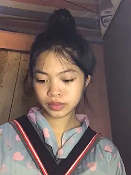 Snapshot of Thy00__ chatting on 10.13.25 Thy00 online show from 10.13.25