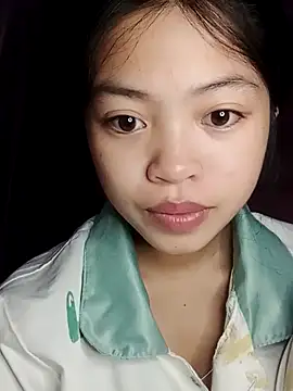 Snapshot of Thy00__ chatting on 10.31.25 Thy00 online show from 10.31.25