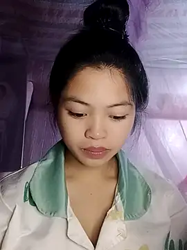 Snapshot of Thy00__ chatting on 11.01.25 Thy00 online show from 11.01.25