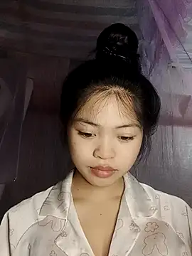 Snapshot of Thy00__ chatting on 11.05.25 Thy00 online show from 11.05.25